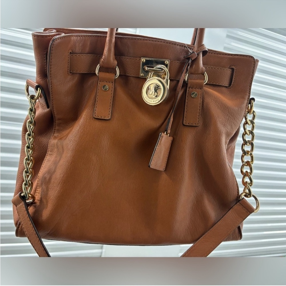 Michael Kors brown saffiano leather “Hamilton” purse